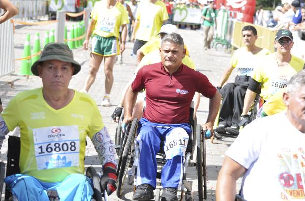 Esteban Jaramillo y Sebastián Salazar - Más de 10 mil competidores se dieron cita en esta histórica cita deportiva que se corría en las modalidades de 5, 10, 21 y 42 kilómetros