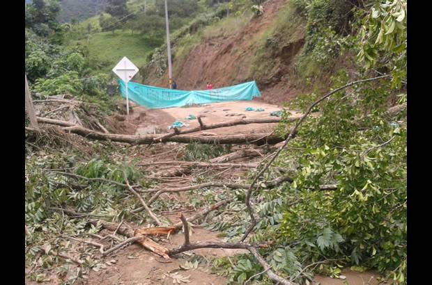 Cortesía - Manifestantes bloquearon la vía que comunica a los municipios de Ituango y Toledo en el Norte de Antioquia.