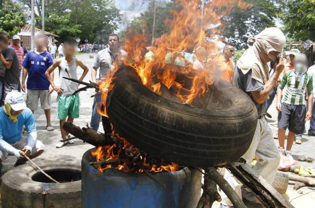 Donaldo Zuluaga - Los principales puntos críticos que manejan las autoridades se concentran en Caucasia, Puerto Valdivia, El Doce, Tarazá. En la vía a Puerto Berrío estarán concentrados en Porsecito y Gramalote. Habrán otras concentraciones en la vía Medellín- Bogotá, Medellín- Urabá, en Doradal, Buriticá, en La Pintada, en Amagá, entre otros puntos menores.