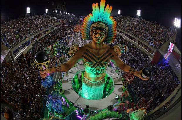 AFP - En el Carnaval de Río de Janeiro se destaca el espíritu festivo de Brasil.