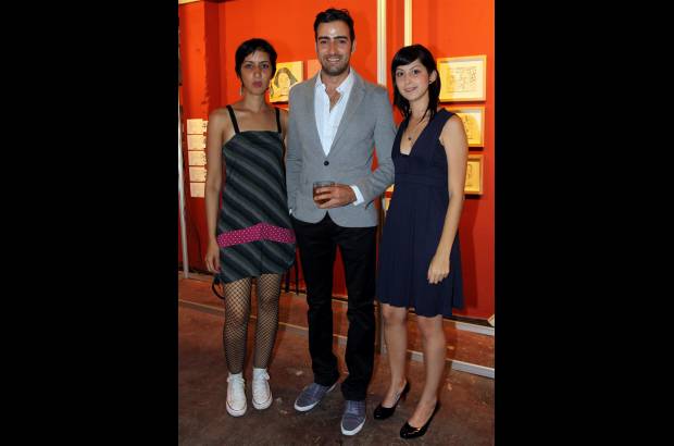 David Sánchez - Silvia Vallejo, el artista Aníbal Vallejo y Valentina Espinosa.