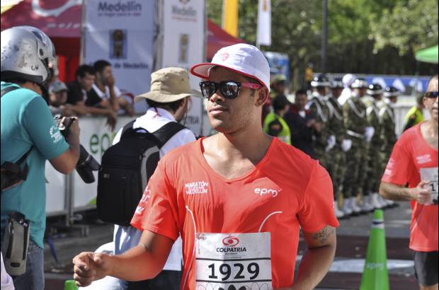Esteban Jaramillo y Sebasti&#225;n Salazar - M&#225;s de 10 mil competidores se dieron cita en esta hist&#243;rica cita deportiva que se corr&#237;a en las modalidades de 5, 10, 21 y 42 kil&#243;metros.