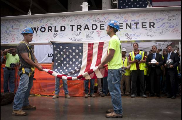 Reuters - As&#237;, el rascacielos dise&#241;ado por el arquitecto Fumihiko Maki y que cuando se inaugure oficialmente a finales del a&#241;o que viene contar&#225; con un total de 72 pisos, se convierte en el primero en ser completado del nuevo World Trade Center, un complejo que estar&#225; compuesto por cuatro torres.