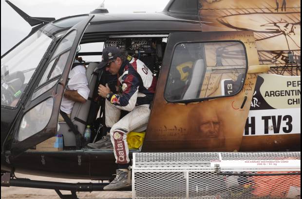 AP - El espa&#241;ol Carlos Sainz se retir&#243; por problemas mec&#225;nicos de su Buggy.