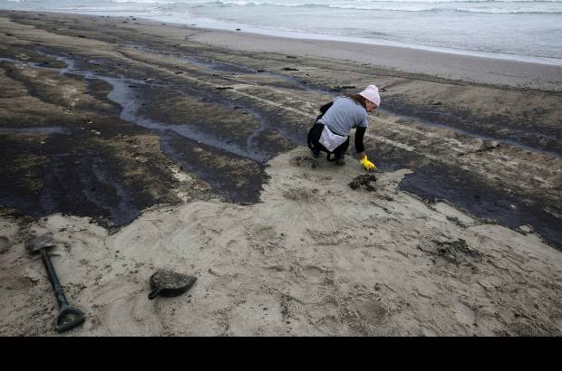 Reuters - Las malas condiciones meteorol&#243;gicas impiden un mayor trabajo para cuidar el medio ambiente.