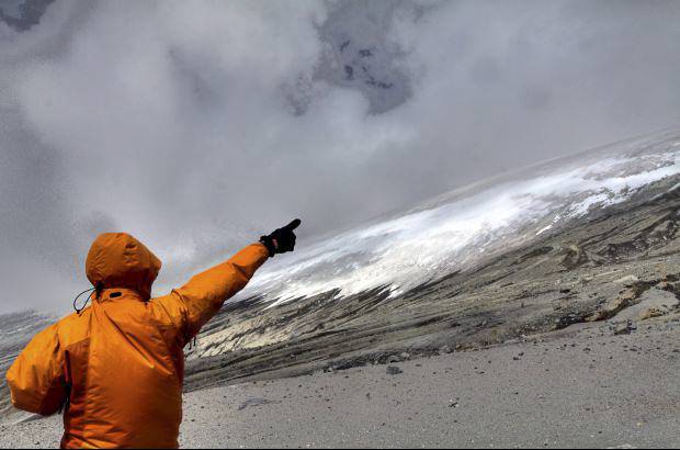 Henry Agudelo - Hasta el 5% de masa glaciar pierde cada año el país según el Ideam.