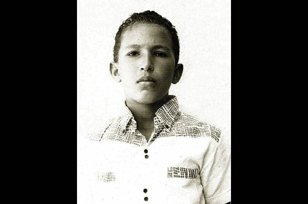 - Desde joven fue un aficionado al b&#233;isbol, monaguillo y pose&#237;a inclinaciones por la pintura, la m&#250;sica, la escritura creativa y el teatro.