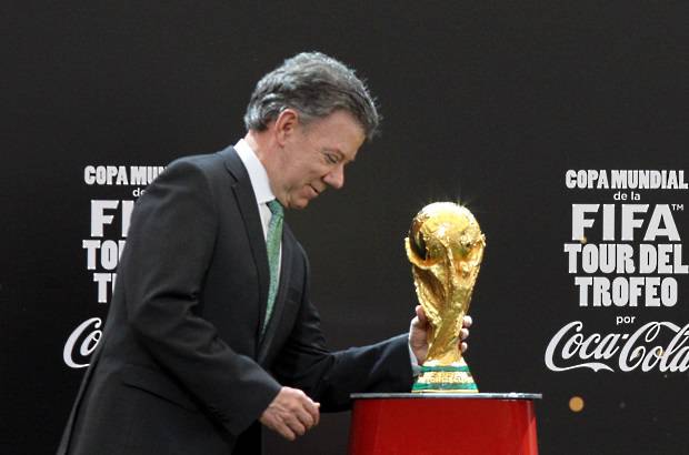COLPRENSA - Desde el pasado 12 de septiembre, la Copa del Mundo comenz&#243; su recorrido por las principales ciudades del planeta para encender la fiebre mundialista.