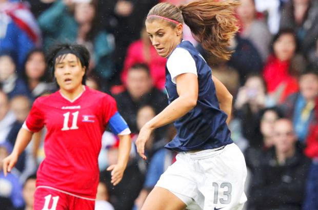 Reuters - Alex Morgan integrante de la selecci&#243;n estadounidense de f&#250;tbol femenino encabeza la lista de las mujeres m&#225;s bellas que participan en los Juegos Ol&#237;mpicos. Juzguen ustedes.