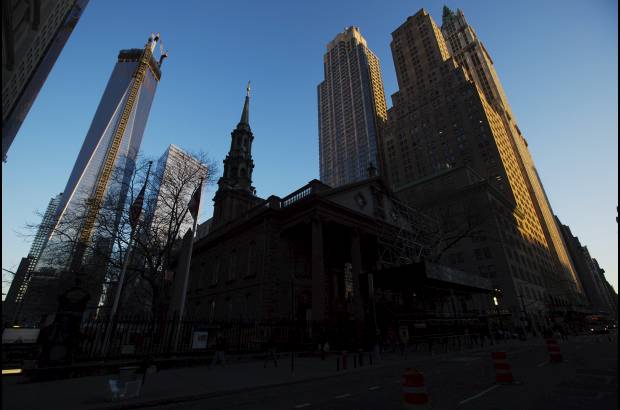 Reuters - El One World Trade Center (1 WTC) se construye en el lugar donde estuvieron las Torres Gemelas. No se abrirá al público hasta 2015.