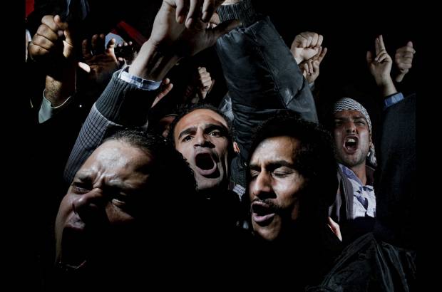 Reuters - El italiano Alex Majoli gan&#243; en la categor&#237;a de Noticias Generales con esta imagen de las protestas egipcias de febrero de 2011.