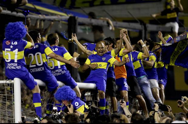 AP - Boca disfruta este t&#237;tulo por partida doble cuando su visceral enemigo River Plate, el m&#225;ximo campe&#243;n con 33 consagraciones, est&#225; por primera vez en su historia en la segunda divisi&#243;n.