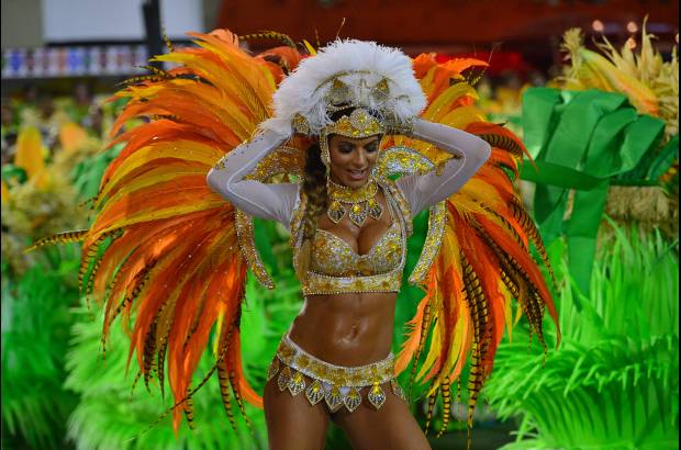 AFP - En el Carnaval de Río de Janeiro se destaca el espíritu festivo de Brasil.