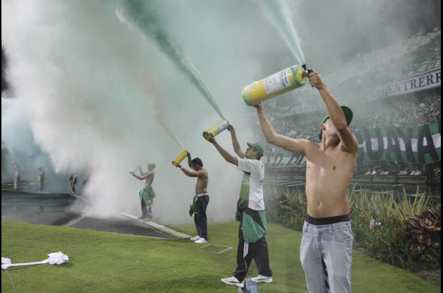 Hernán Vanegas - Fiesta verde y blanca en el coloso de la 74.