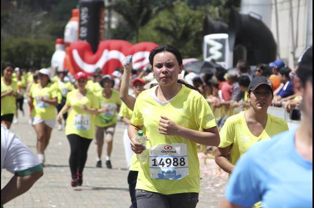 Esteban Jaramillo y Sebastián Salazar - Más de 10 mil competidores se dieron cita en esta histórica cita deportiva que se corría en las modalidades de 5, 10, 21 y 42 kilómetros.