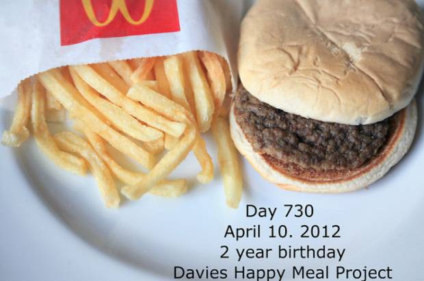 Foto cortes&#237;a - El conocido como &quot;Happy Meal Project&quot;, en honor al men&#250; infantil que vende McDonald&#39;s en todo el mundo, cuenta ya con centenares de fotograf&#237;as que pueden verse en su p&#225;gina web as&#237; como en sus cuentas de Facebook y Flickr, donde ha llegado a ser un fen&#243;meno viral.