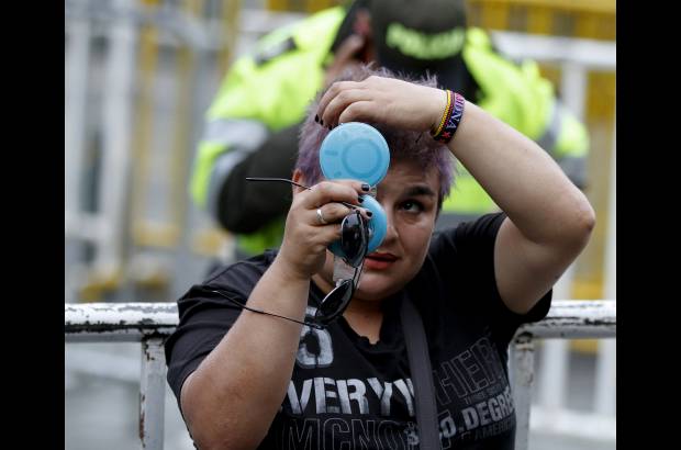 Foto Donaldo Zuluaga - Alegr&#237;a, emoci&#243;n, ansiedad y mucha expectativa es lo que sienten los fan&#225;ticos de Madonna para su concierto. Los madrugadores al estadio Atanasio Girardot saben que este mi&#233;rcoles 28 de noviembre ser&#225; un d&#237;a inolvidable. As&#237; se vive la jornada.