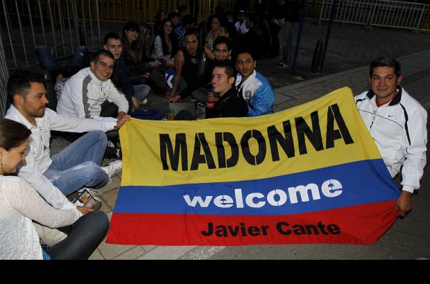 Foto Donaldo Zuluaga - Alegr&#237;a, emoci&#243;n, ansiedad y mucha expectativa es lo que sienten los fan&#225;ticos de Madonna para su concierto. Los madrugadores al estadio Atanasio Girardot saben que este mi&#233;rcoles 28 de noviembre ser&#225; un d&#237;a inolvidable. As&#237; se vive la jornada.