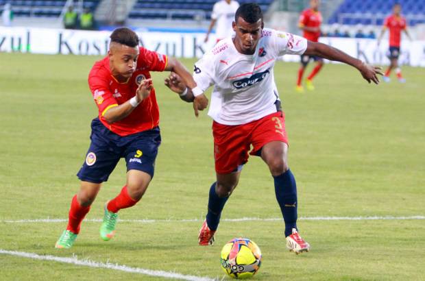 FOTO COLPRENSA - Uniaut&#243;noma 4-2 Medell&#237;n