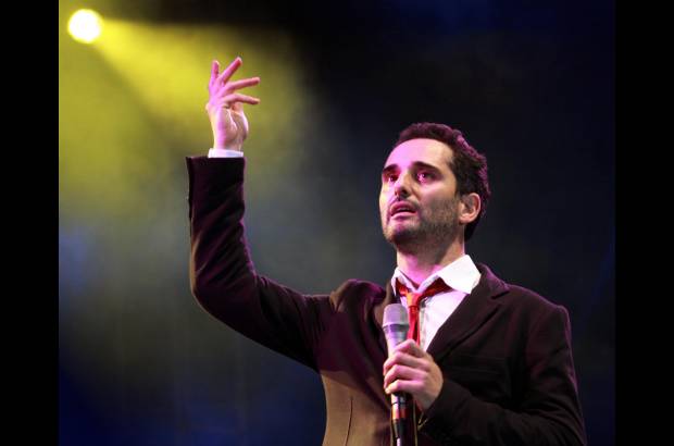 - Jorge Drexler, el cantante uruguayo ganador de un Oscar, emocion&#243; a los paisas.