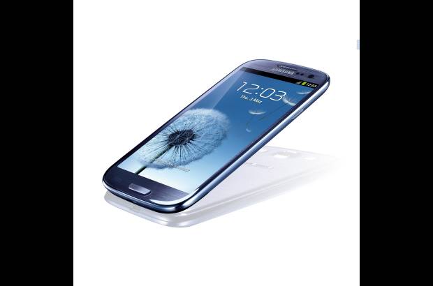 Cortes&#237;a - Viene con el sistema operativo Android 4.0 y seg&#250;n el fabricante, consume 20 por ciento menos bater&#237;a que el Galaxy II.