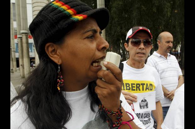 - Luz Amparo Mej&#237;a, directora de la Corporaci&#243;n Madres de la Candelaria L&#237;nea Fundadora, dijo que en Antioquia hay m&#225;s de 1.000 personas que est&#225;n en manos de las Farc.