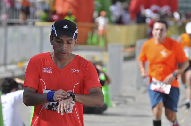 Esteban Jaramillo y Sebasti&#225;n Salazar - M&#225;s de 10 mil competidores se dieron cita en esta hist&#243;rica cita deportiva que se corr&#237;a en las modalidades de 5, 10, 21 y 42 kil&#243;metros.
