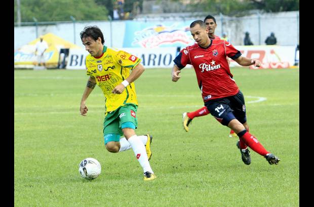 Colprensa - Real Cartagena consigui&#243; su segunda victoria en el torneo tras vencer en Magangu&#233; al Medell&#237;n.