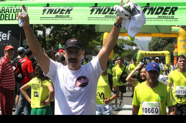 Donaldo Zuluaga - Ricardo Betancur, Ricky, fue el ganador del Reto en la Media Maratón de Medellín.