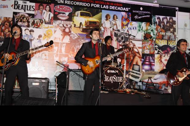 David Sánchez Mejía - La década del 60 se recordó al ritmo de los acordes del grupo Beatside.