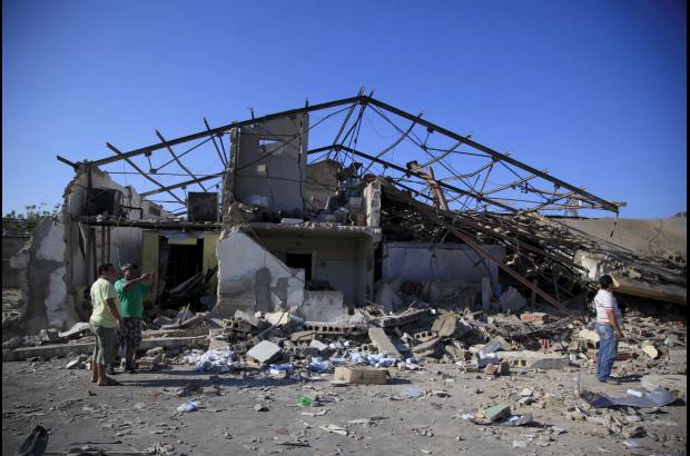 AP - La detonación destruyó 200 casas ubicadas en los alrededores de la refinería, enclavada en el complejo petrolero más importante del país.