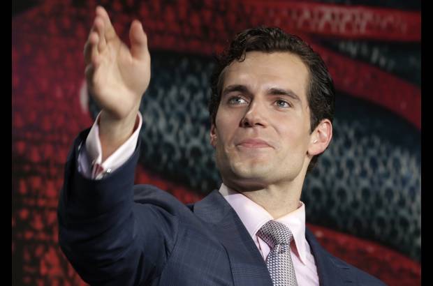 AP - El protagonista de Superman El hombre de acero, Henry Cavill llega al estreno de la pel&#237;cula en Tokio, Jap&#243;n.