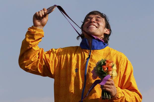 Reuters - El antioque&#241;o Carlos Mario Oquendo logr&#243; su primera medalla ol&#237;mpica en la prueba del BMX masculino.