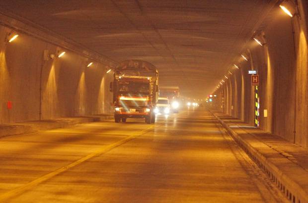 Juan Antonio S&#225;nchez - Por seis horas estar&#225; cerrado el T&#250;nel de Occidente Fernando G&#243;mez Mart&#237;nez. Se les har&#225; mantenimiento preventivo a los sistemas el&#233;ctricos.