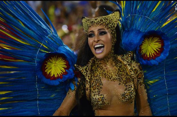 AFP - En el Carnaval de Río de Janeiro se destaca el espíritu festivo de Brasil.