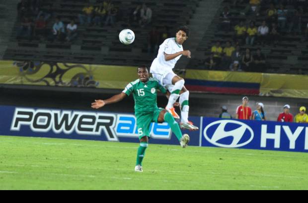 Colprensa - Los árabes en dominio del balón fueron más que Nigeria, pero los africanos con paciencia, de a poco, fueron hilvanando jugadas de peligro que acabaron por rendir sus frutos.