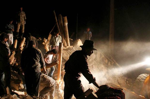 Reuters - Los terremotos alcanzaron los 6,2 y 6,0 grados en la escala de Richter en un área con unos 140.000 habitantes.