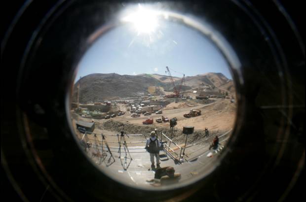 REUTERS - El campamento Esperanza, se fue despoblando después de haber estado bajo los reflectores del mundo por semanas.