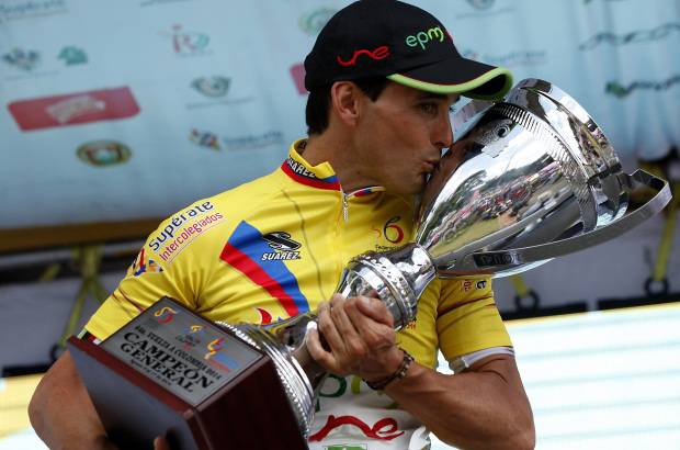 Foto: Julio C&#233;sar Herrera - El ciclista espa&#241;ol &#211;scar Sevilla, gan&#243; por segundo a&#241;o la Vuelta a Colombia que termino en Medell&#237;n con un circuito de 97.2 kil&#243;metros en el que se impuso Jairo Salas.