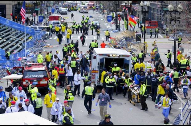 AP - En la maratón de Boston, la competencia de este tipo más grande de Estados Unidos se registraron dos explosiones cerca de la línea de meta.