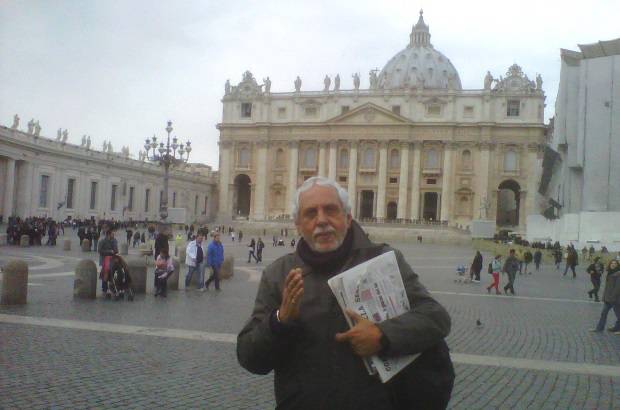 FOTO COLPRENSA - Caballero fue enviado especial al c&#243;nclave donde el cardenal Jorge Bergoglio fue nombrado como nuevo Papa.