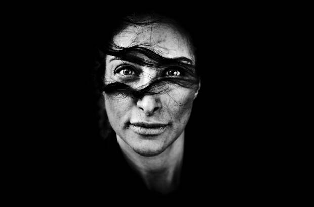 Reuters - El dan&#233;s Laerke Posselt gan&#243; el primer premio en la categor&#237;a Retratos, con esta foto de Mellica Mehraban.