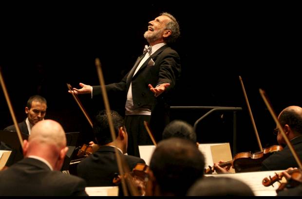 - La orquesta ha pasado por momentos dif&#237;ciles, pero la pasi&#243;n los ha llevado a continuar. En 1996 se volvieron profesionales.