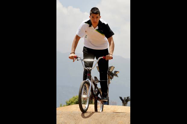 Jaime Pérez - David Alonso es patrocinado por República BMX y hace parte del Radical Team de Cali.