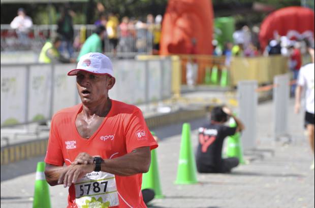Esteban Jaramillo y Sebasti&#225;n Salazar - M&#225;s de 10 mil competidores se dieron cita en esta hist&#243;rica cita deportiva que se corr&#237;a en las modalidades de 5, 10, 21 y 42 kil&#243;metros.