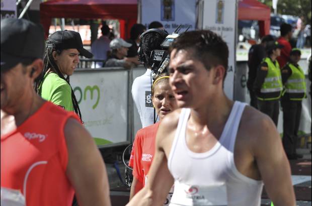 Esteban Jaramillo y Sebasti&#225;n Salazar - M&#225;s de 10 mil competidores se dieron cita en esta hist&#243;rica cita deportiva que se corr&#237;a en las modalidades de 5, 10, 21 y 42 kil&#243;metros.