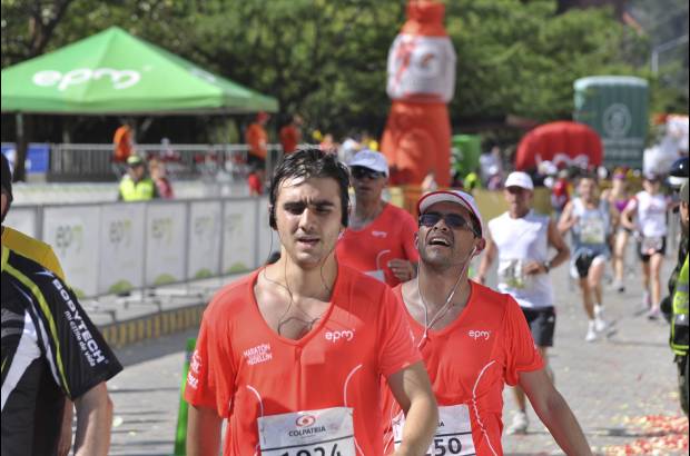 Esteban Jaramillo y Sebasti&#225;n Salazar - M&#225;s de 10 mil competidores se dieron cita en esta hist&#243;rica cita deportiva que se corr&#237;a en las modalidades de 5, 10, 21 y 42 kil&#243;metros.