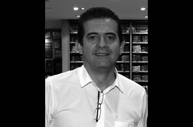 Juli&#225;n Posada - Investigador de tendencias - &quot;Las primeras memorias como lector las tengo ligadas a este diario. Mi pap&#225; fue suscriptor y hoy yo lo sigo siendo. Adem&#225;s hubo un camino maravilloso, que me llev&#243; de la lectura del diario a llegar a escribir en &#233;l. Adem&#225;s, particip&#243; en un momento de construcci&#243;n de ideas y conceptos en mi vida&quot;.