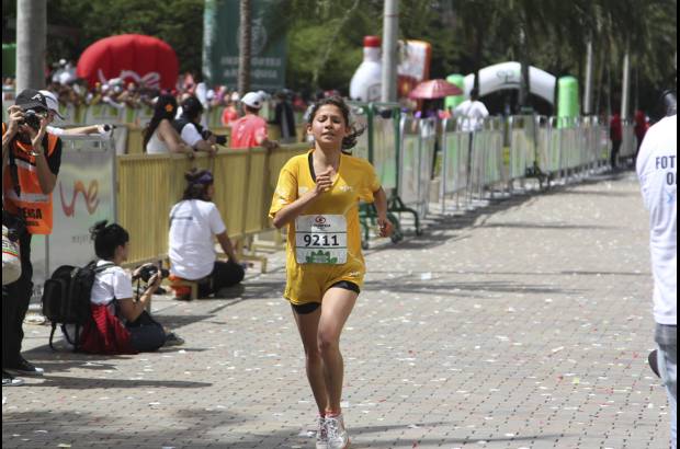Esteban Jaramillo y Sebastián Salazar - Más de 10 mil competidores se dieron cita en esta histórica cita deportiva que se corría en las modalidades de 5, 10, 21 y 42 kilómetros.