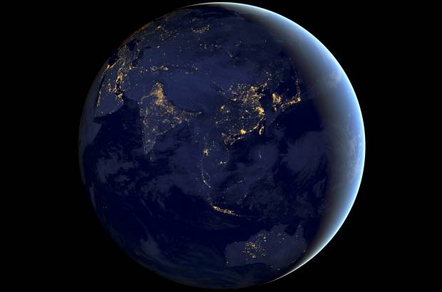 Nasa - Foto: continentes de Asia y Ocean&#237;a. La visi&#243;n diurna y nocturna de la Tierra es fundamental para la ciencia seg&#250;n indic&#243; Steve Miller, investigador sobre fen&#243;menos atmosf&#233;ricos de la Universidad Estatal de Colorado para NOAA.
